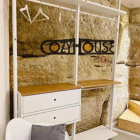 Cozy House Apartment *